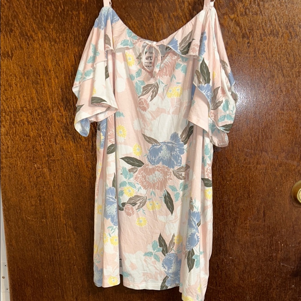 Torrid Floral Short Sleeve Top - Pink and Blue